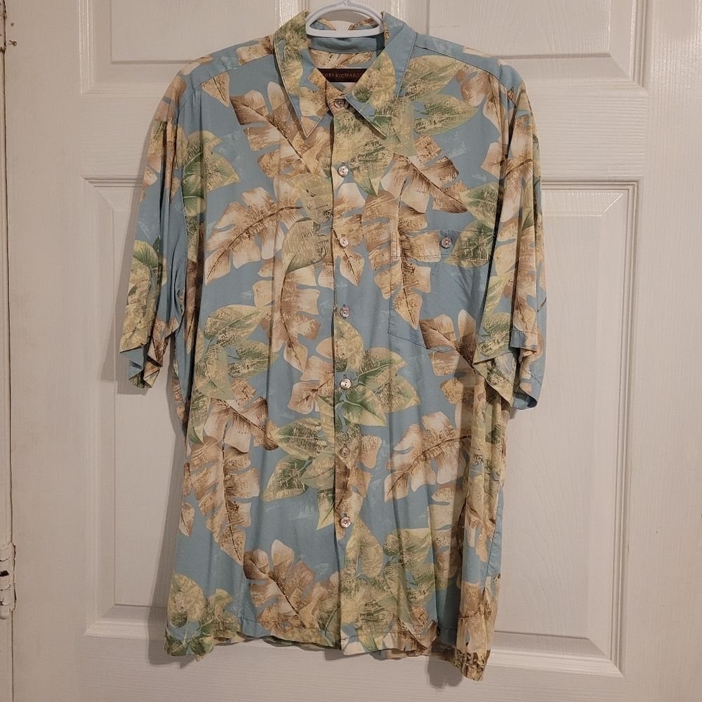 Tori Richard blue leaf Hawaii theme shirt